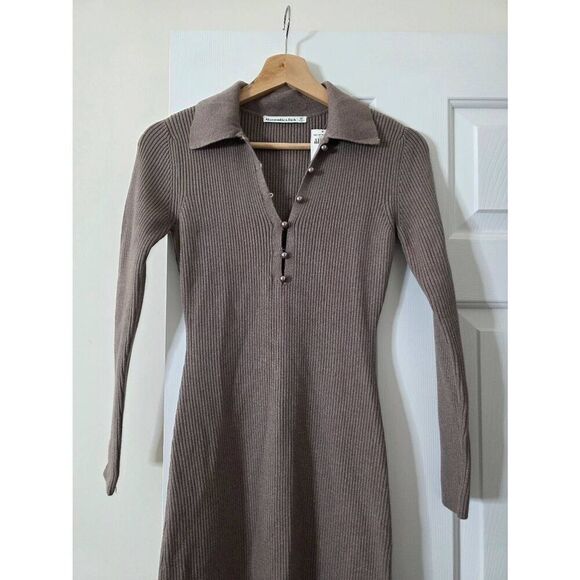 Abercrombie & Fitch Collared Sweater dress, Brown Small P NWT - Picture 5 of 12
